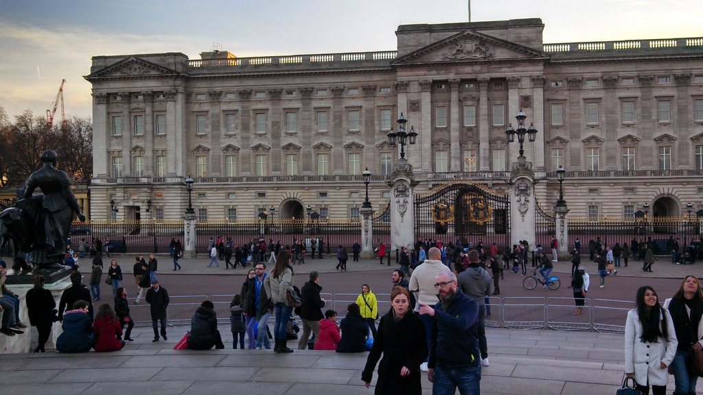 No description provided for: /2014/0307-london-shan/_1/photo09.html