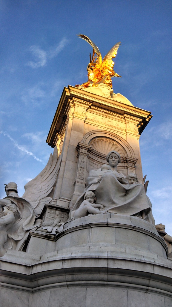 No description provided for: /2014/0307-london-shan/_1/photo10.html