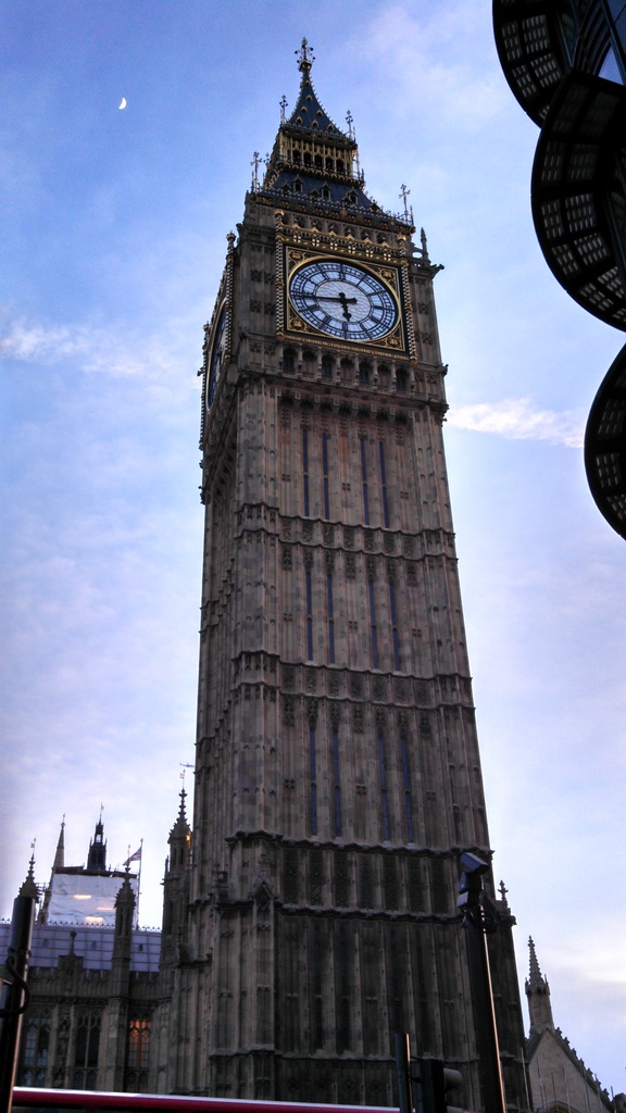 No description provided for: /2014/0307-london-shan/_2/photo24.html