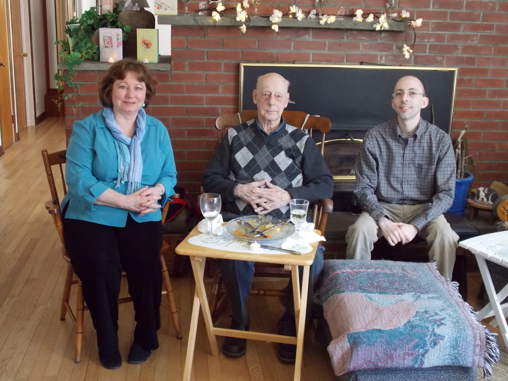 No description provided for: /2014/0406-joan-bday-party/_1/photo04.html