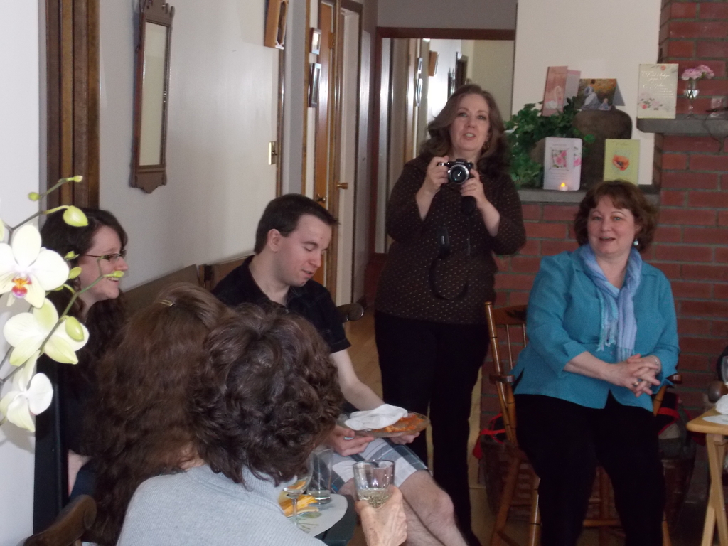 No description provided for: /2014/0406-joan-bday-party/_1/photo10.html