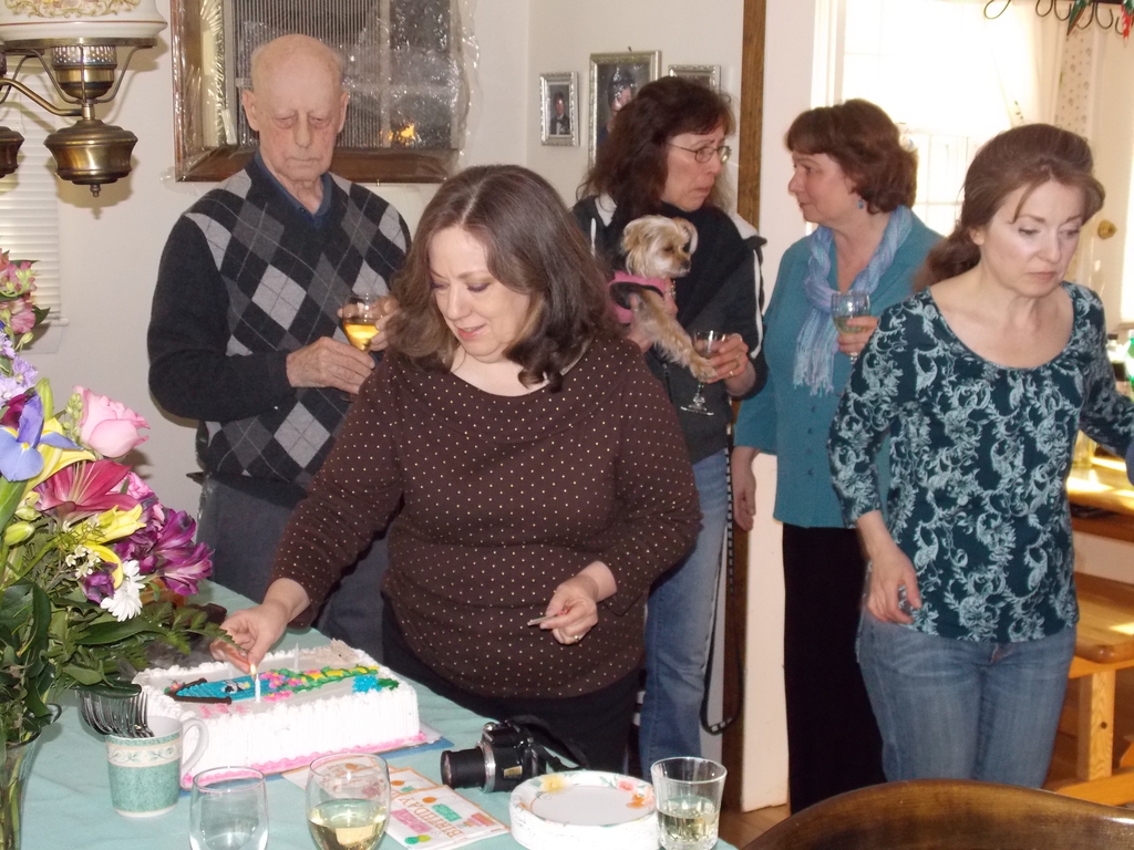 No description provided for: /2014/0406-joan-bday-party/_3/photo55.html