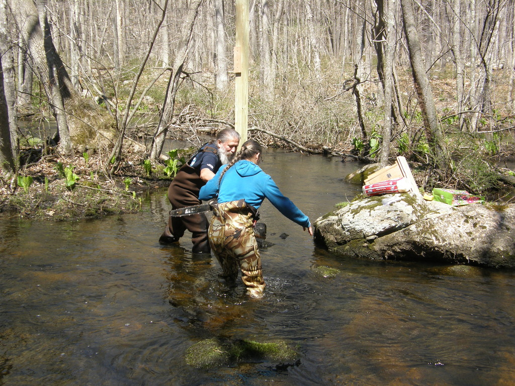 No description provided for: /2014/0419-more-duck-boxes/_1/photo08.html