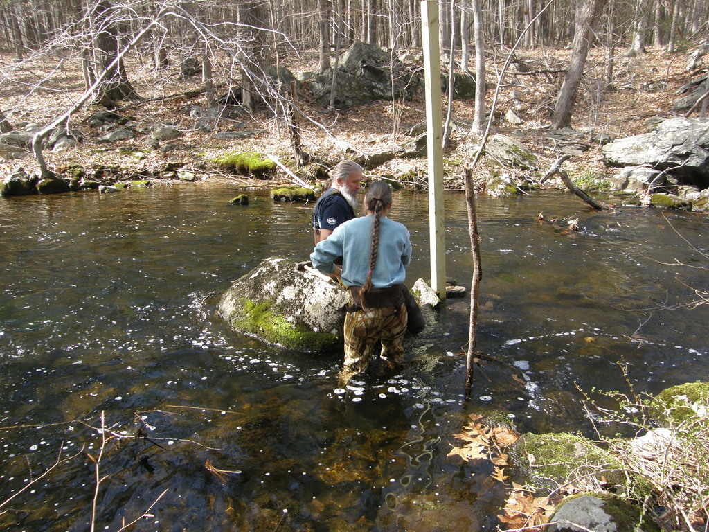 No description provided for: /2014/0419-more-duck-boxes/_2/photo40.html