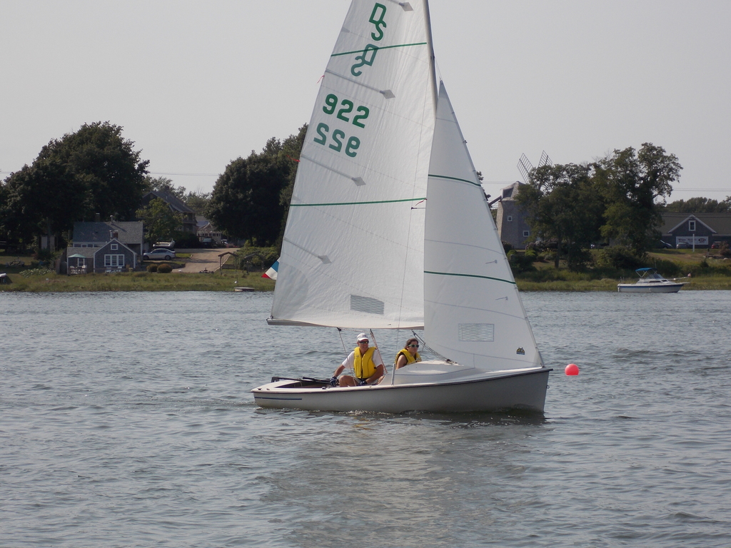 No description provided for: /2014/0810-fleet15-championship/_2/photo18.html