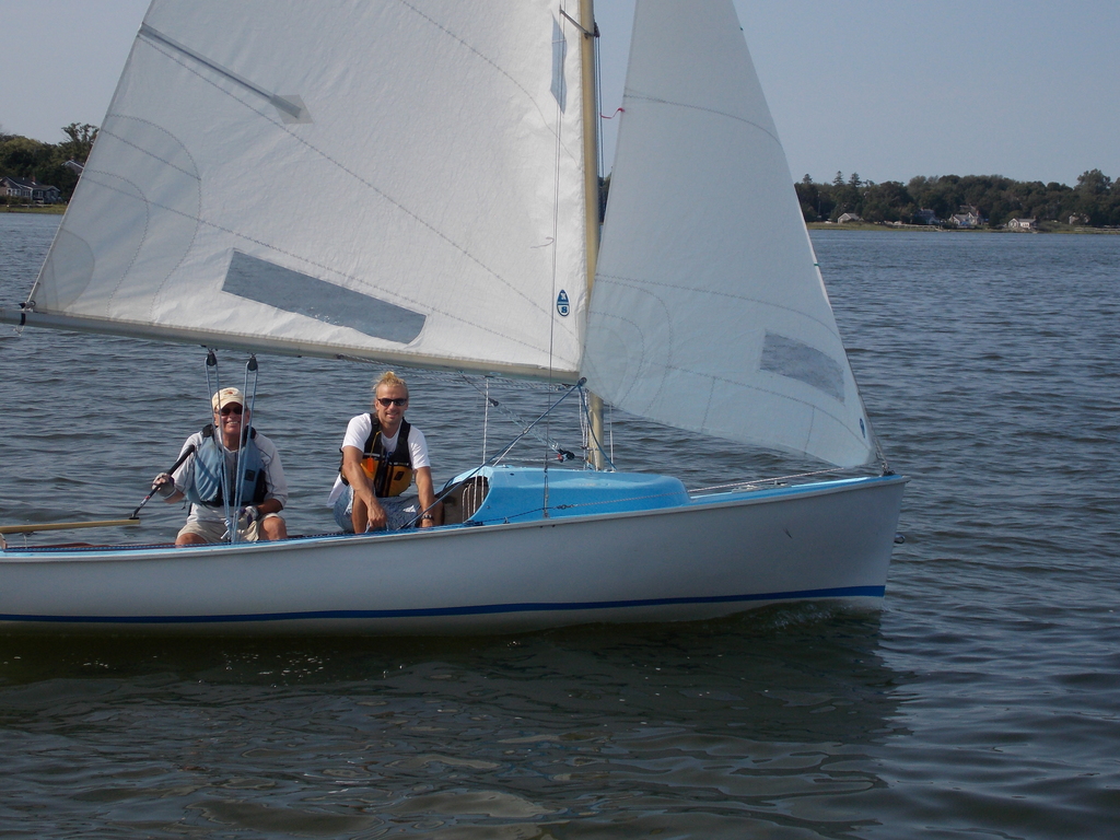 No description provided for: /2014/0810-fleet15-championship/_2/photo30.html