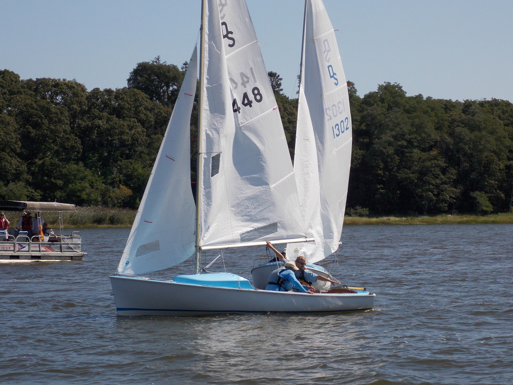 No description provided for: /2014/0824-old-lady-race/_3/photo49.html