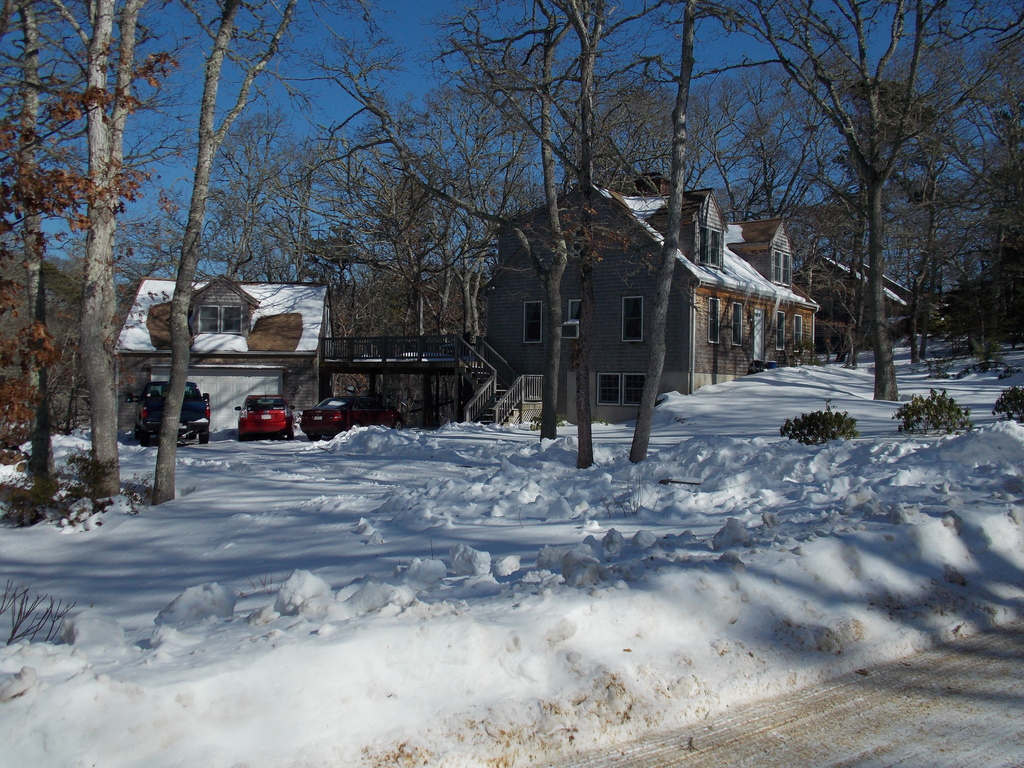 No description provided for: /2015/01-03/0201-more-snow/photo09.html