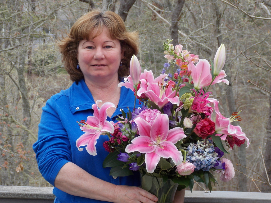 No description provided for: /2015/04-06/0509-joan-flowers/photo01.html