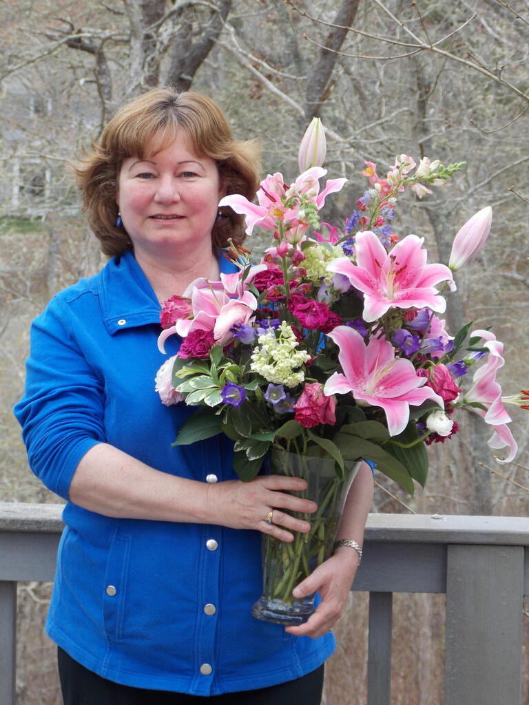 No description provided for: /2015/04-06/0509-joan-flowers/photo05.html