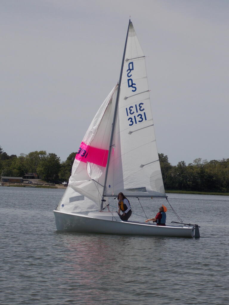 No description provided for: /2015/04-06/0607-fleet15/photo09.html