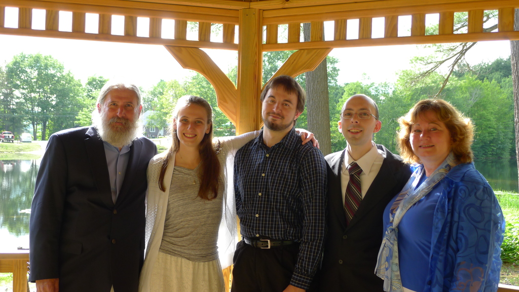 No description provided for: /2015/04-06/0621-erin+mike-jim-photos/_2/photo041.html