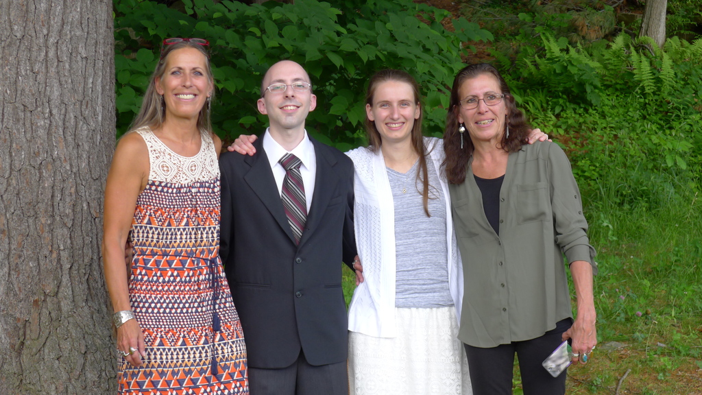 No description provided for: /2015/04-06/0621-erin+mike-jim-photos/_4/photo073.html