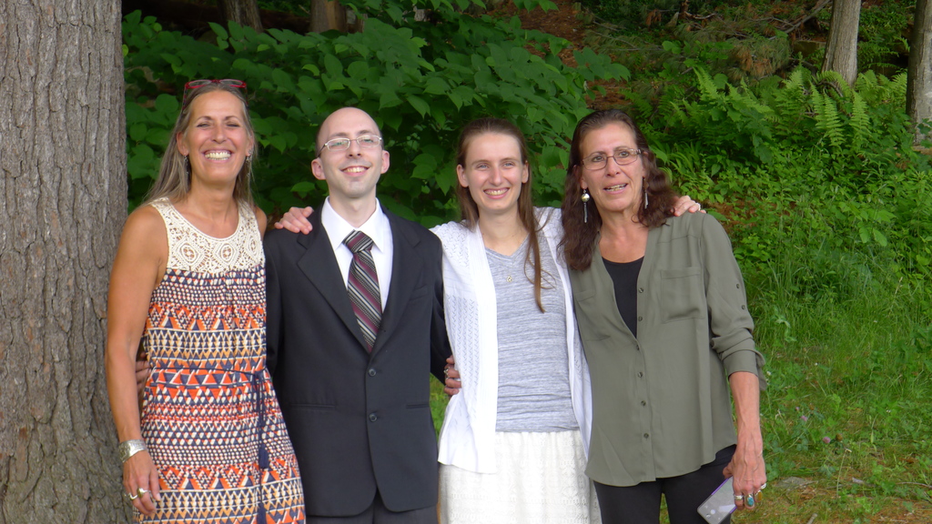 No description provided for: /2015/04-06/0621-erin+mike-jim-photos/_4/photo074.html