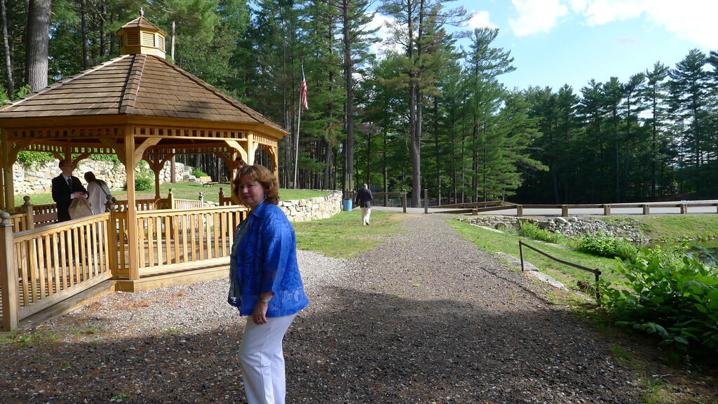 No description provided for: /2015/04-06/0621-erin+mike-jim-photos/_5/photo090.html