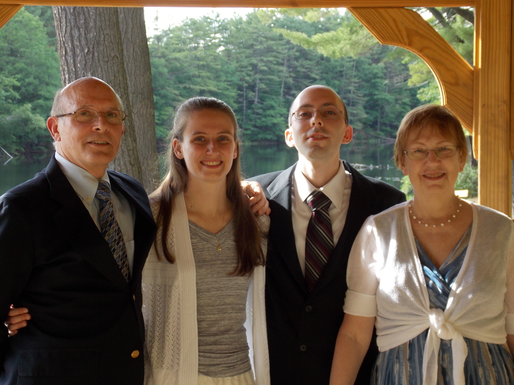 No description provided for: /2015/04-06/0621-erin+mike-wedding/_1/photo10.html