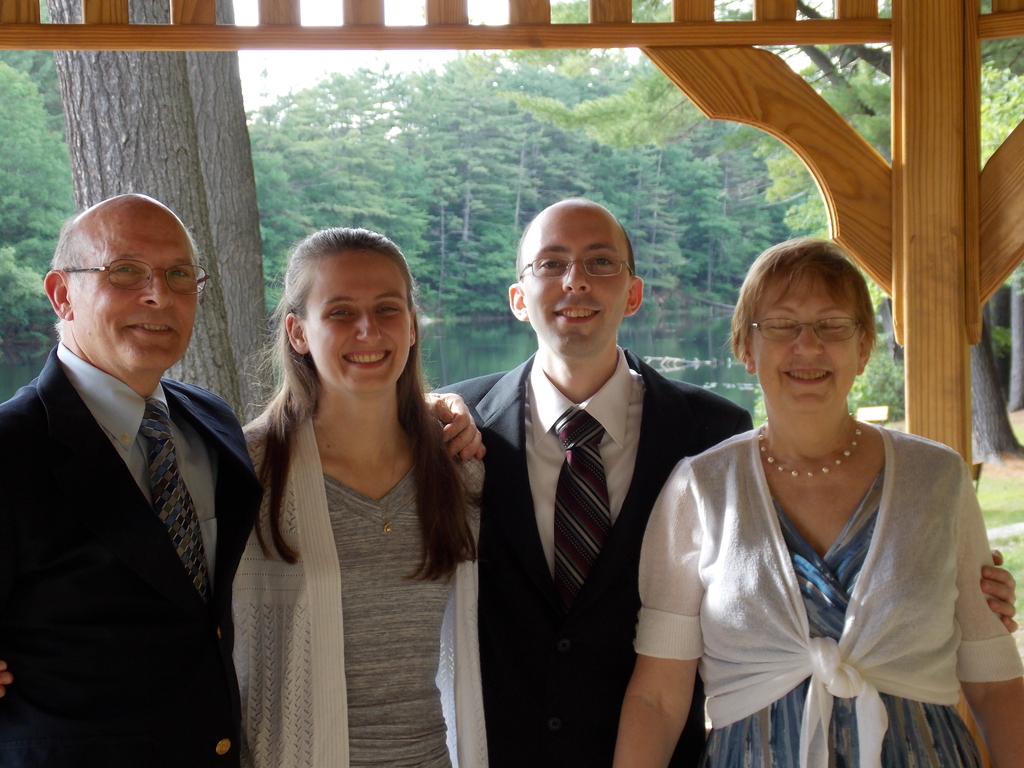 No description provided for: /2015/04-06/0621-erin+mike-wedding/_1/photo12.html