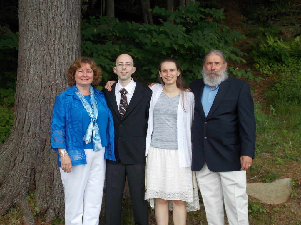 No description provided for: /2015/04-06/0621-erin+mike-wedding/_2/photo27.html