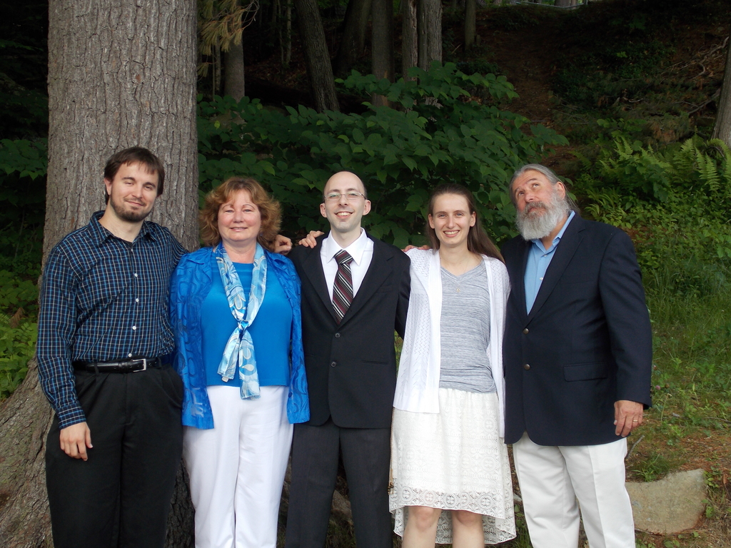 No description provided for: /2015/04-06/0621-erin+mike-wedding/_2/photo32.html