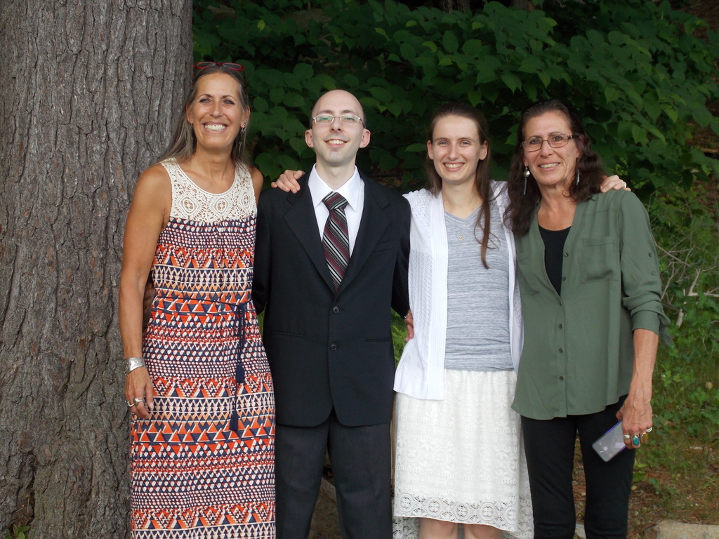 No description provided for: /2015/04-06/0621-erin+mike-wedding/_3/photo43.html