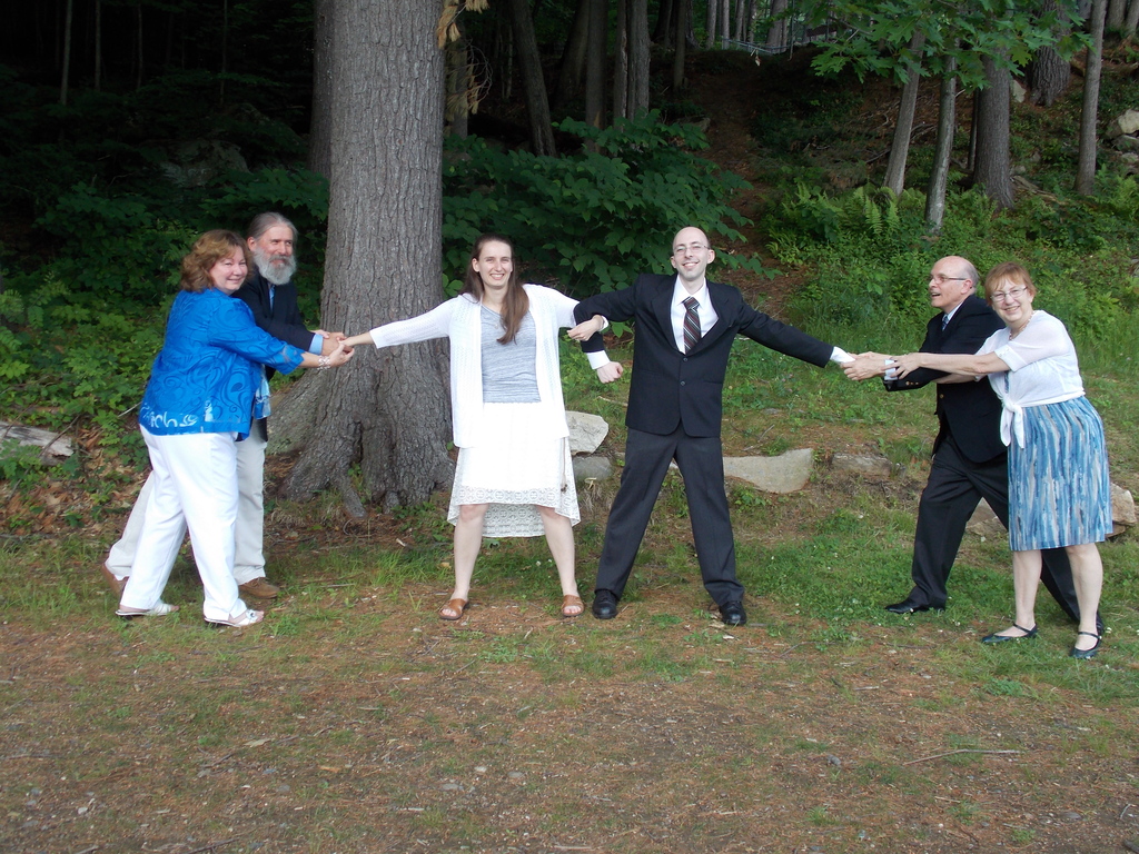 No description provided for: /2015/04-06/0621-erin+mike-wedding/_3/photo48.html