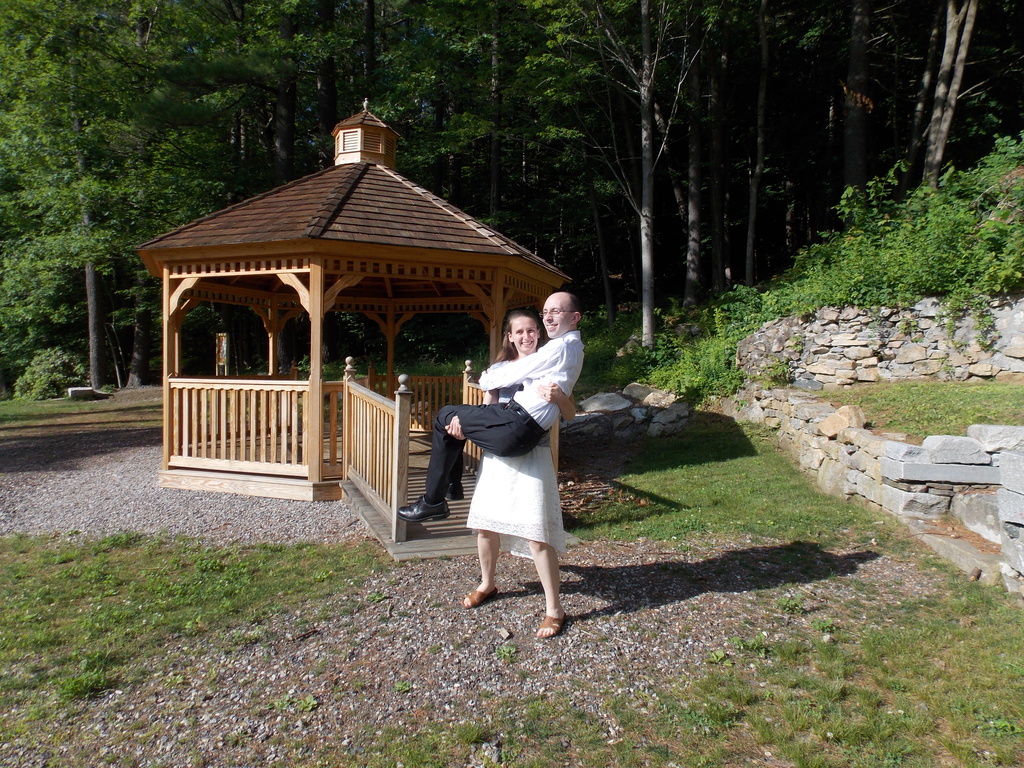 No description provided for: /2015/04-06/0621-erin+mike-wedding/_3/photo55.html