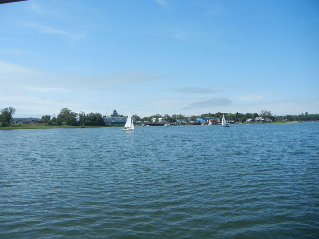 No description provided for: /2015/04-06/0628-fleet15-alper/photo08.html