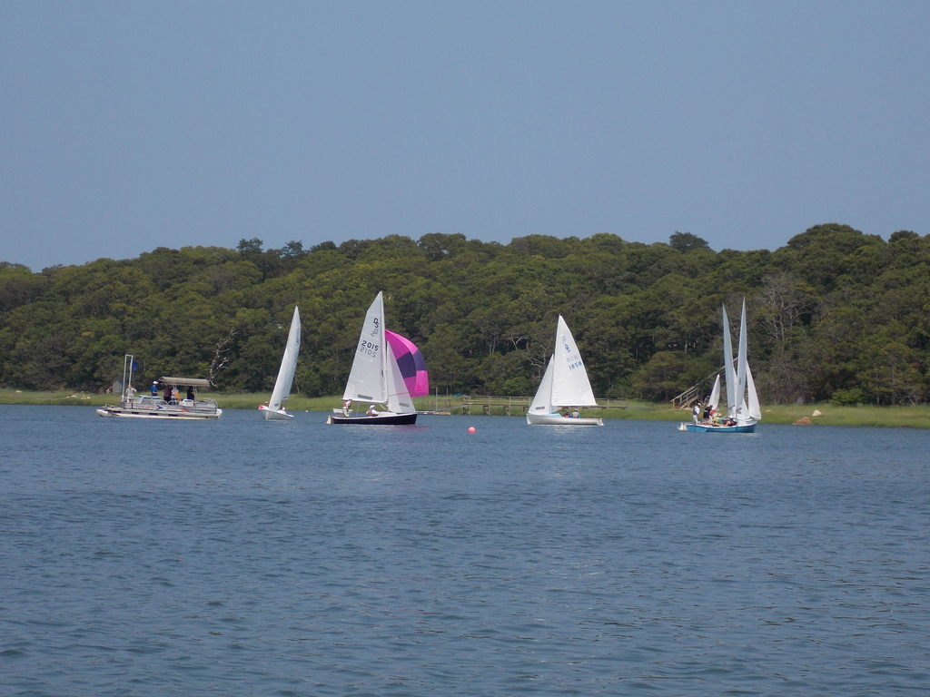 No description provided for: /2015/07-09/0705-fleet15/_2/photo29.html