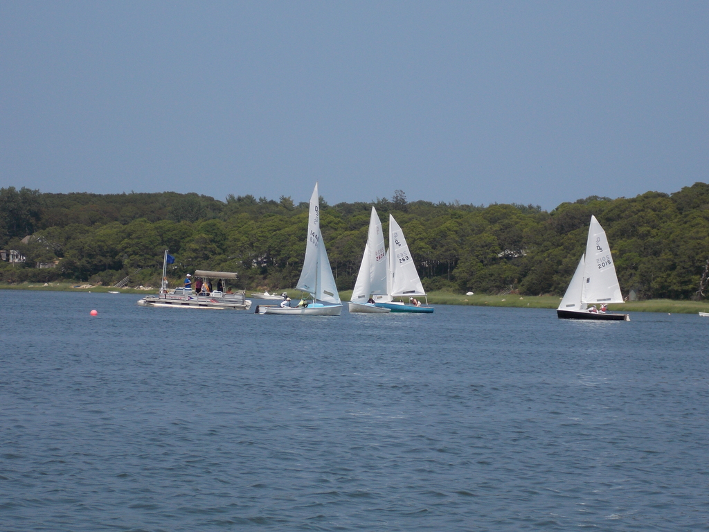 No description provided for: /2015/07-09/0705-fleet15/_2/photo31.html