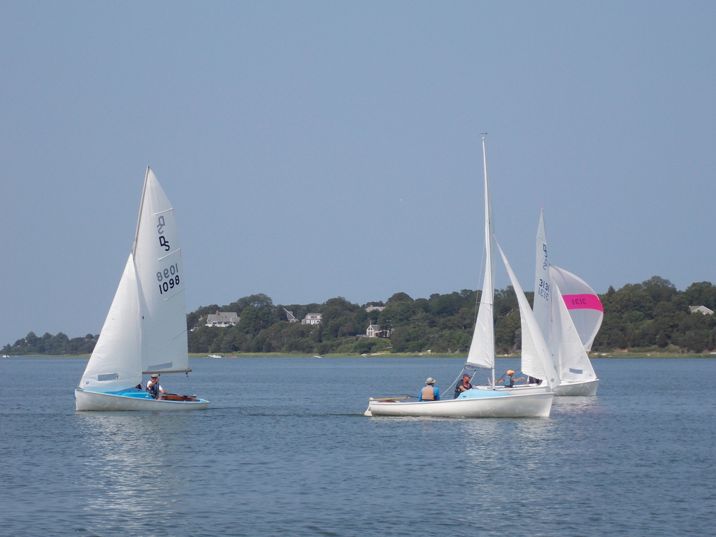 No description provided for: /2015/07-09/0705-fleet15/_3/photo52.html