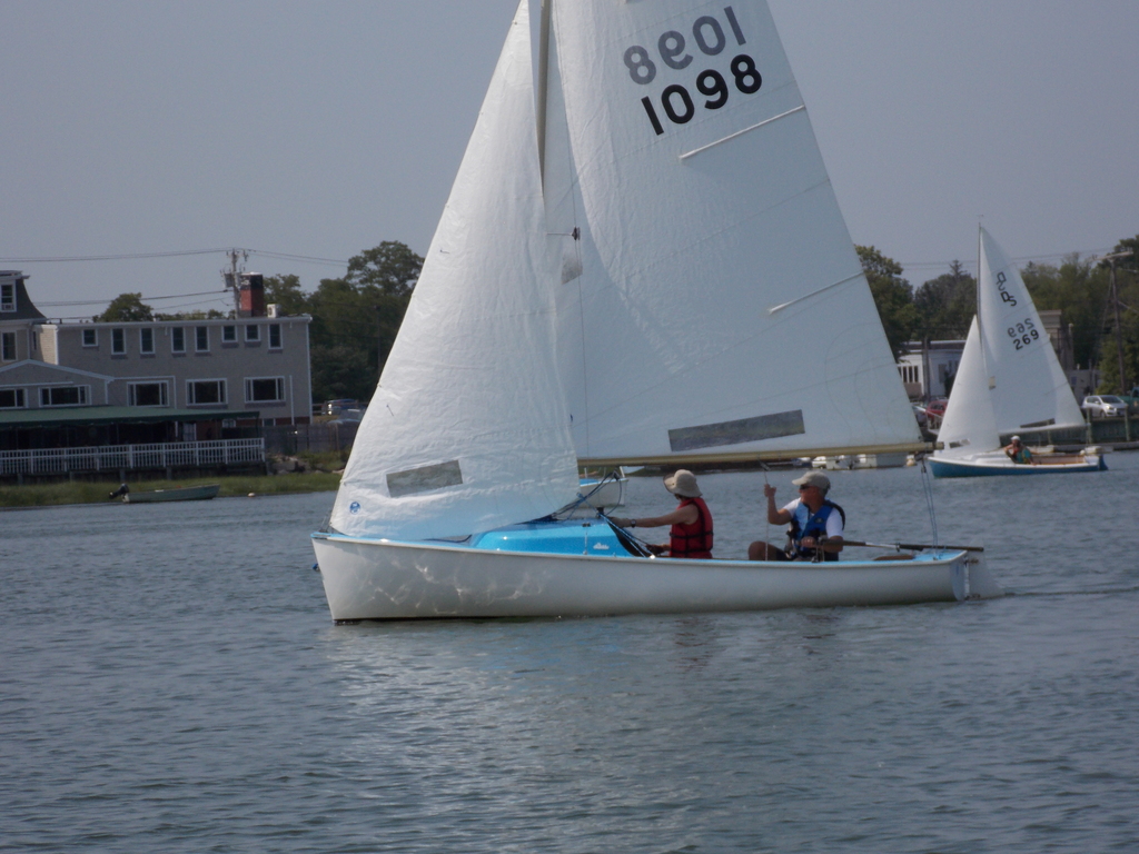 No description provided for: /2015/07-09/0705-fleet15/_3/photo53.html