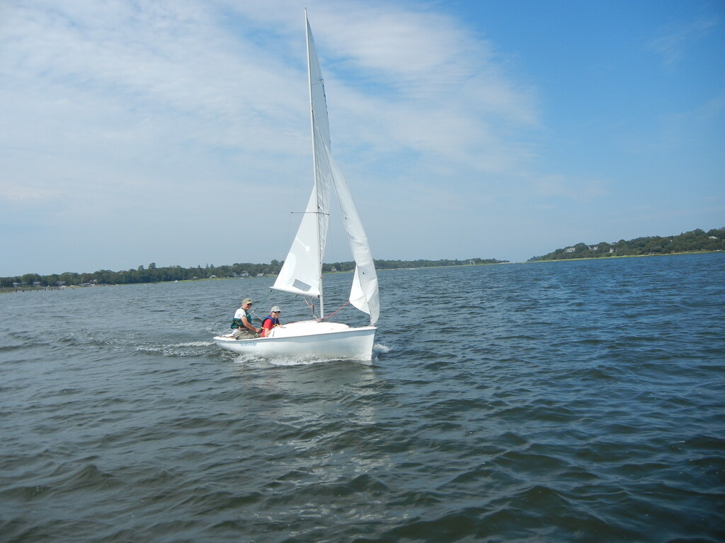 No description provided for: /2015/07-09/0719-fleet15-alper/_2/photo25.html