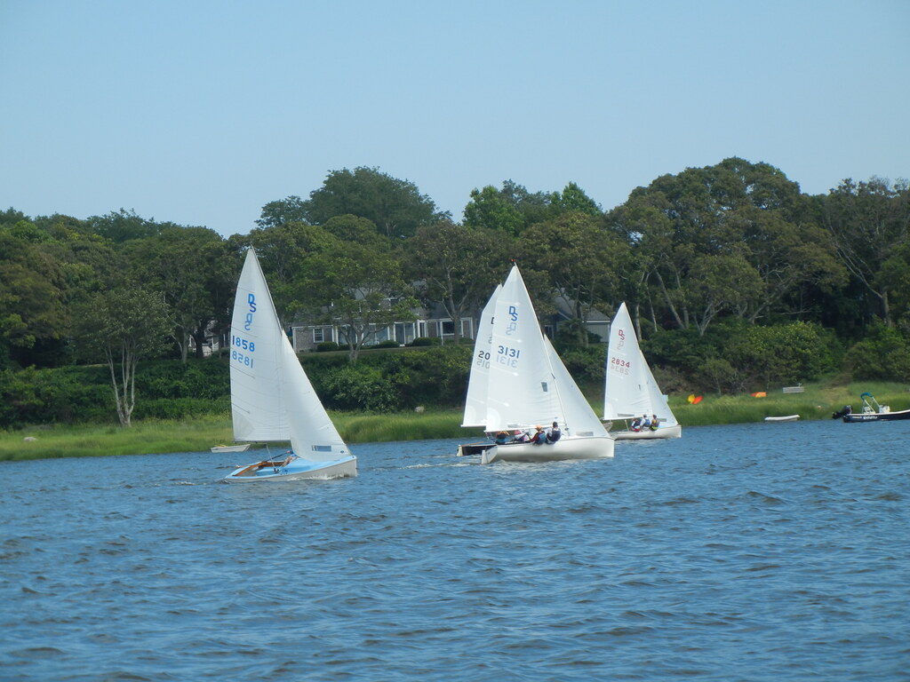 No description provided for: /2015/07-09/0719-fleet15-alper/_2/photo39.html