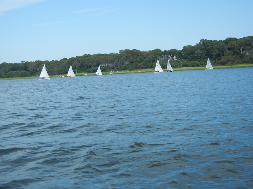 No description provided for: /2015/07-09/0719-fleet15-alper/_2/photo41.html