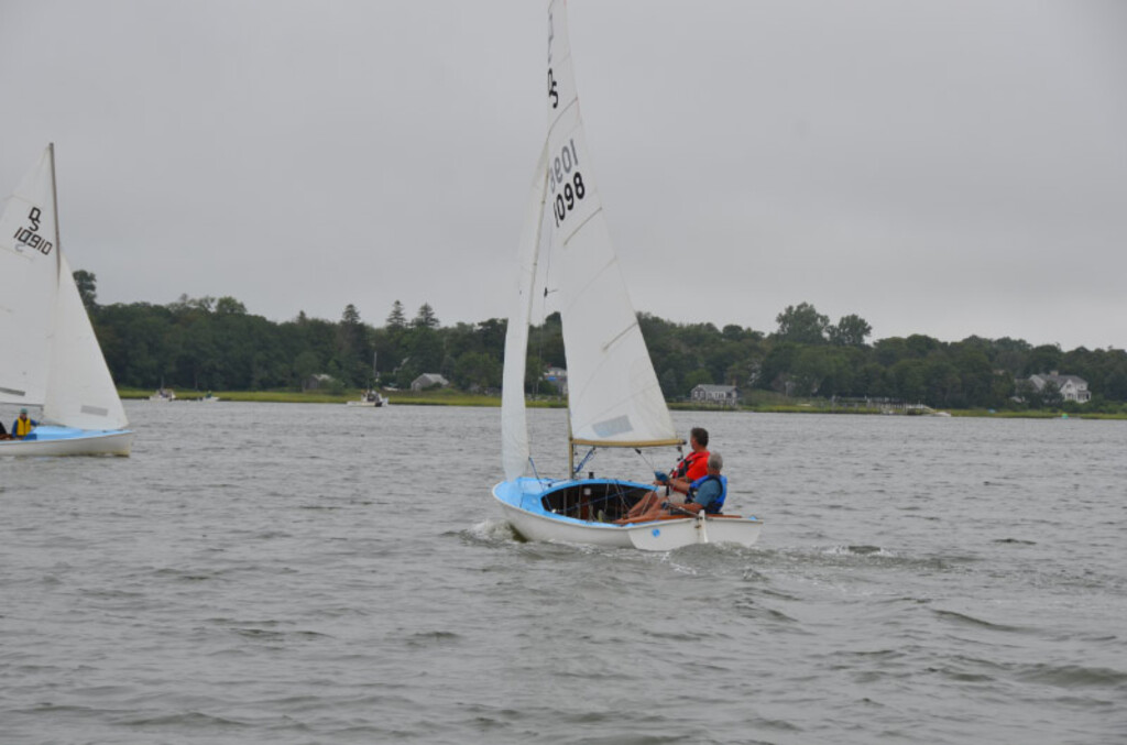 No description provided for: /2015/07-09/0823-fleet15-alper/_1/photo015.html