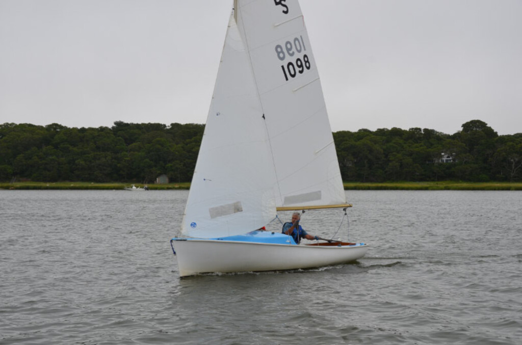 No description provided for: /2015/07-09/0823-fleet15-alper/_1/photo019.html