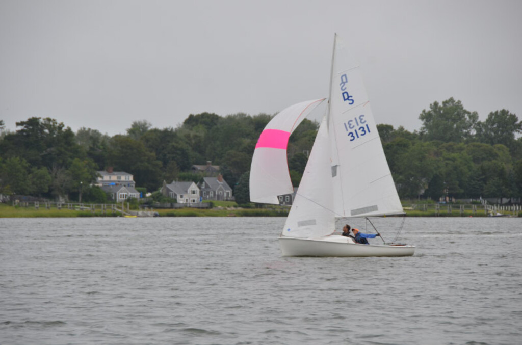 No description provided for: /2015/07-09/0823-fleet15-alper/_2/photo022.html