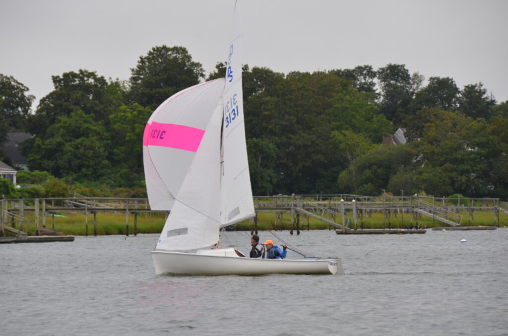 No description provided for: /2015/07-09/0823-fleet15-alper/_2/photo025.html