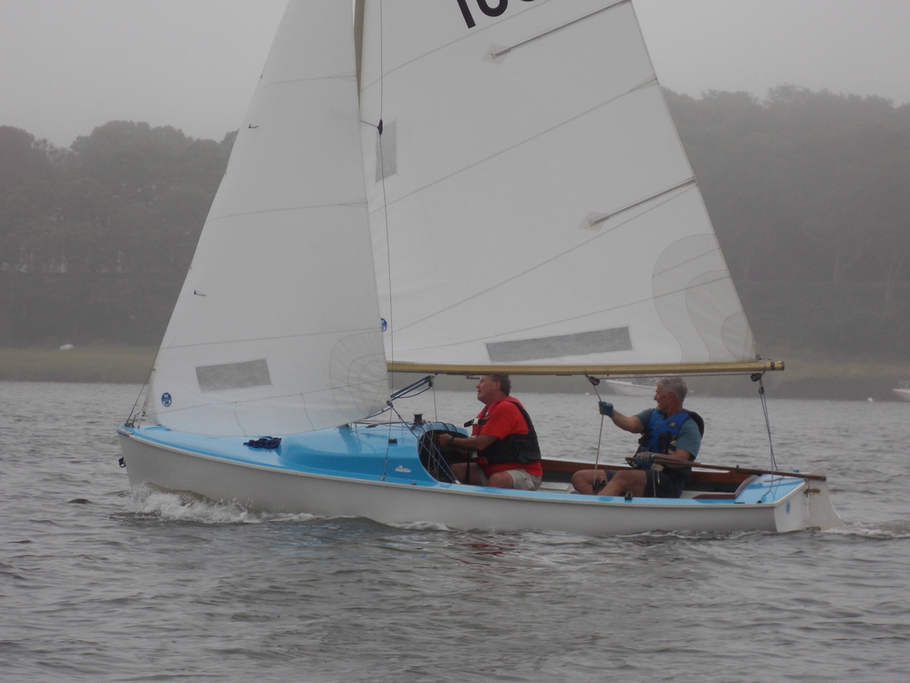 No description provided for: /2015/07-09/0823-fleet15/_2/photo18.html