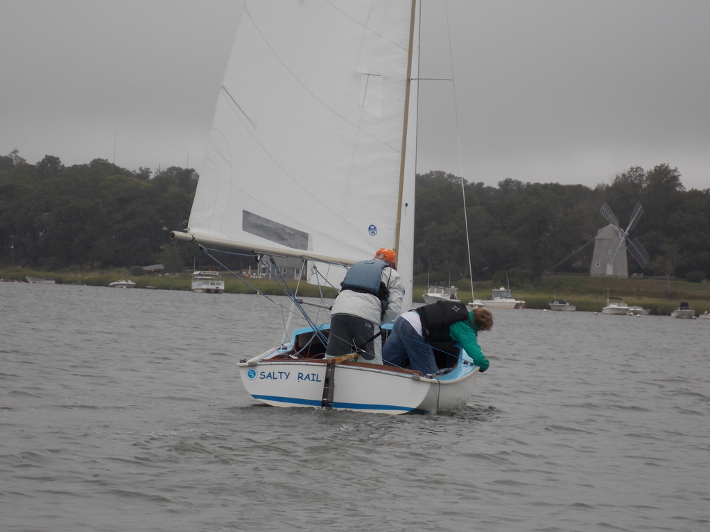 No description provided for: /2015/07-09/0823-fleet15/_2/photo29.html