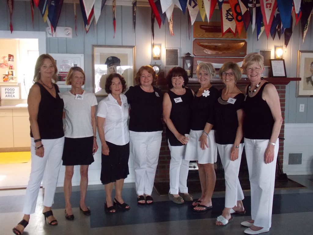 No description provided for: /2016/04-06/0528-oyc-memorial-day/_2/photo23.html