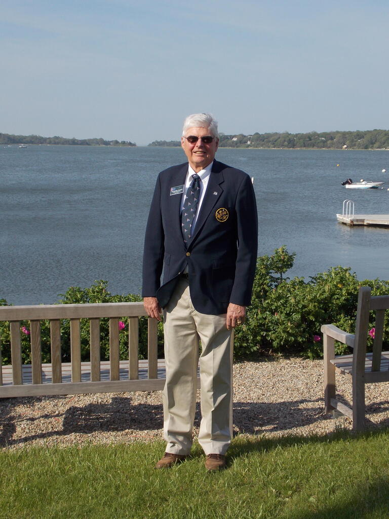 No description provided for: /2016/04-06/0528-oyc-memorial-day/_2/photo27.html