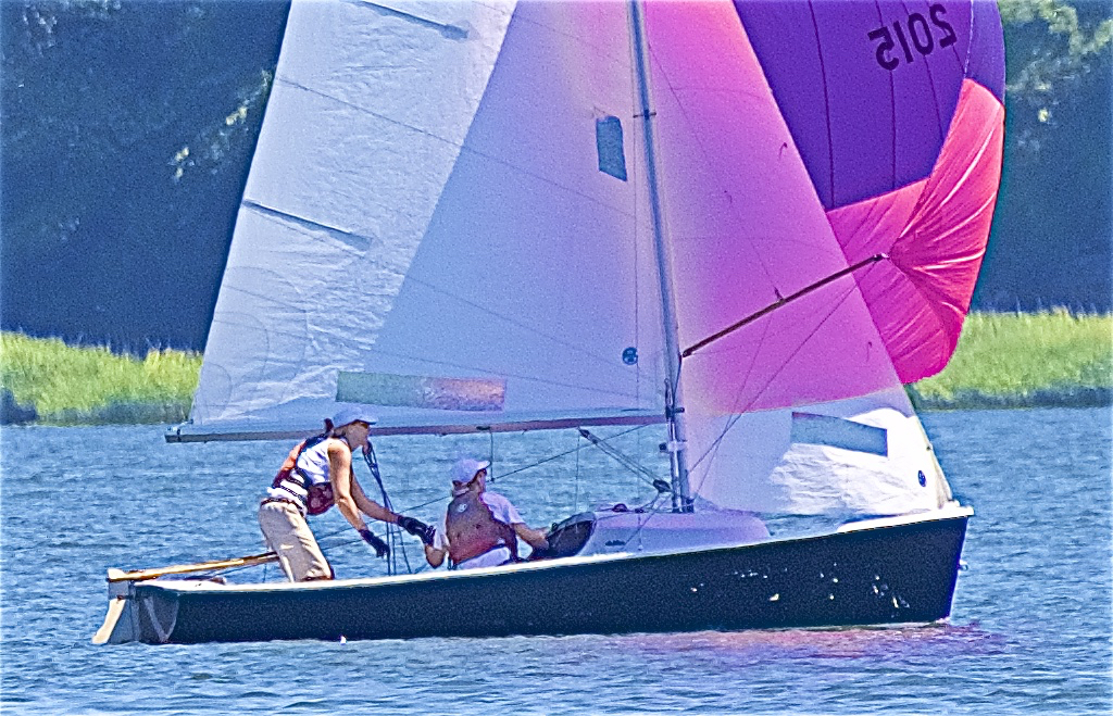 No description provided for: /2016/07-09/0723-regatta-2a-am-races/_5/photo088.html