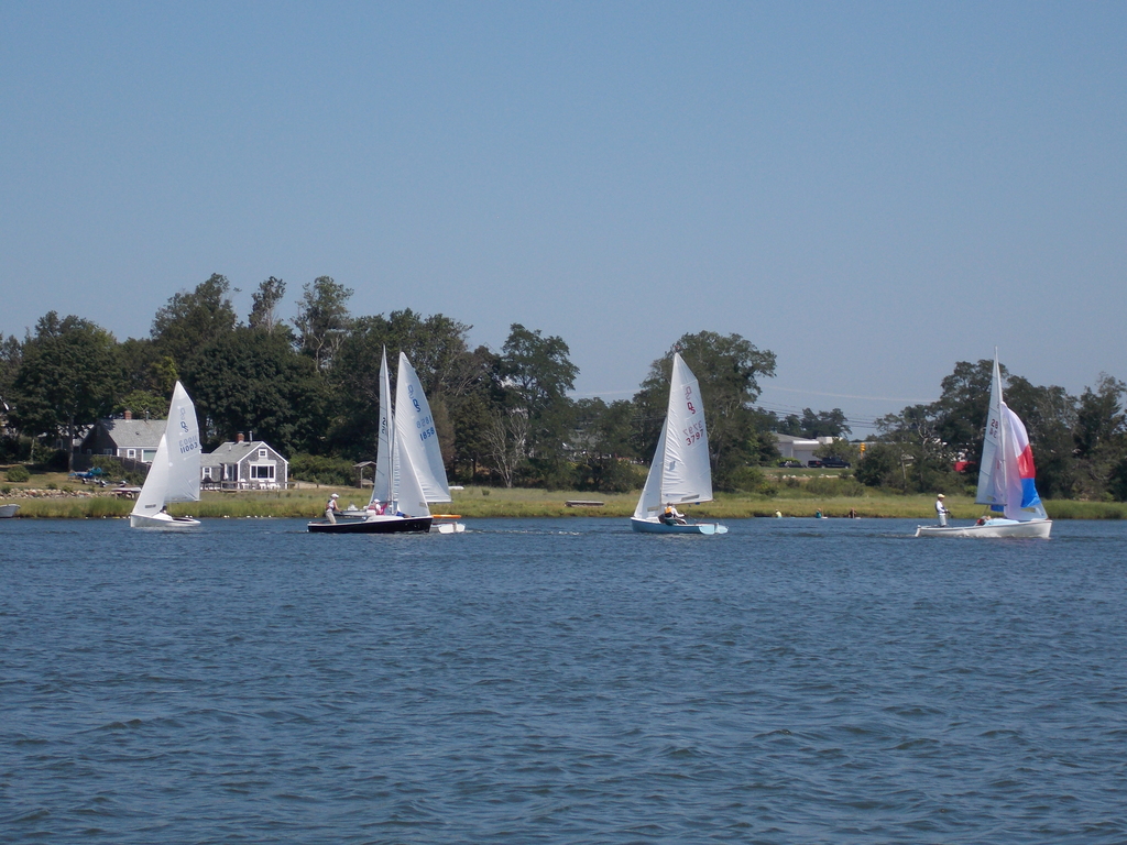 No description provided for: /2016/07-09/0723-regatta-2b-race1/_1/photo012.html