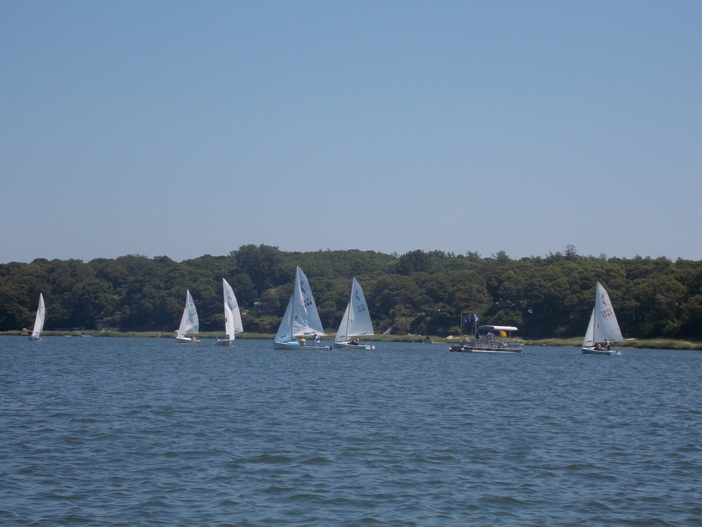No description provided for: /2016/07-09/0723-regatta-2d-race3/_1/photo063.html