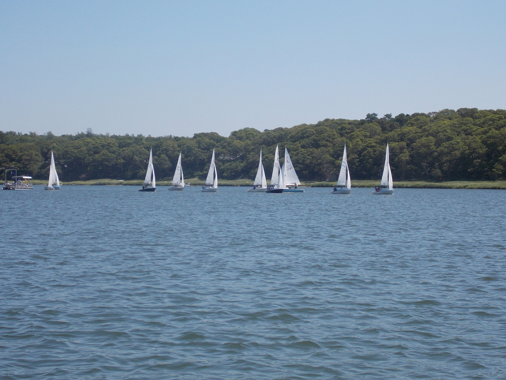 No description provided for: /2016/07-09/0723-regatta-2d-race3/_1/photo064.html