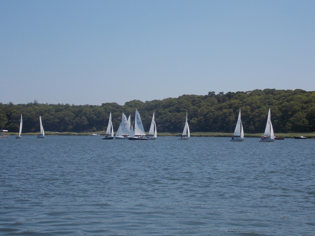 No description provided for: /2016/07-09/0723-regatta-2d-race3/_1/photo065.html