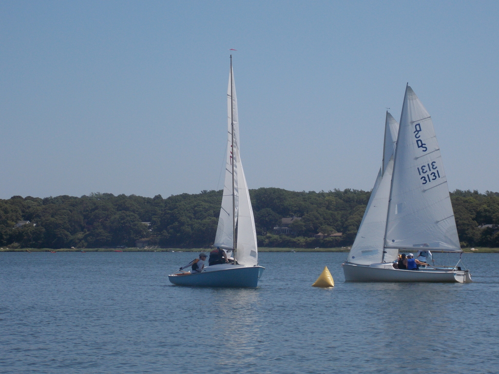 No description provided for: /2016/07-09/0723-regatta-2d-race3/_1/photo070.html