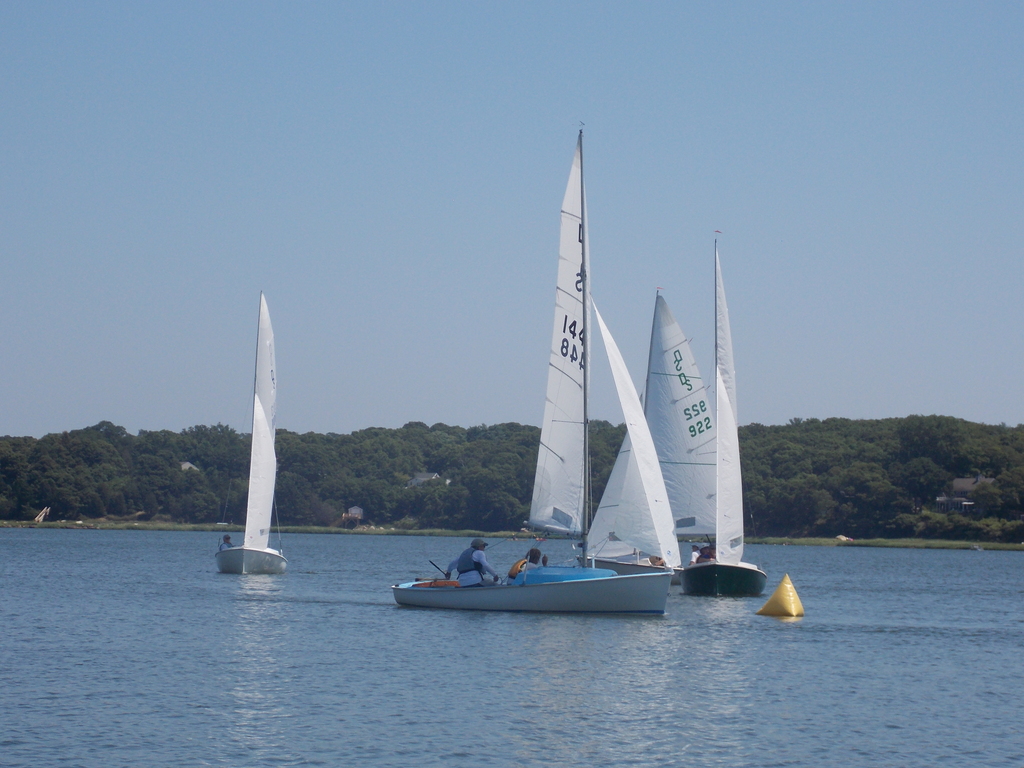 No description provided for: /2016/07-09/0723-regatta-2d-race3/_1/photo072.html