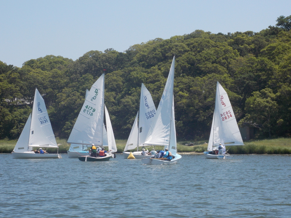 No description provided for: /2016/07-09/0723-regatta-2d-race3/_1/photo084.html